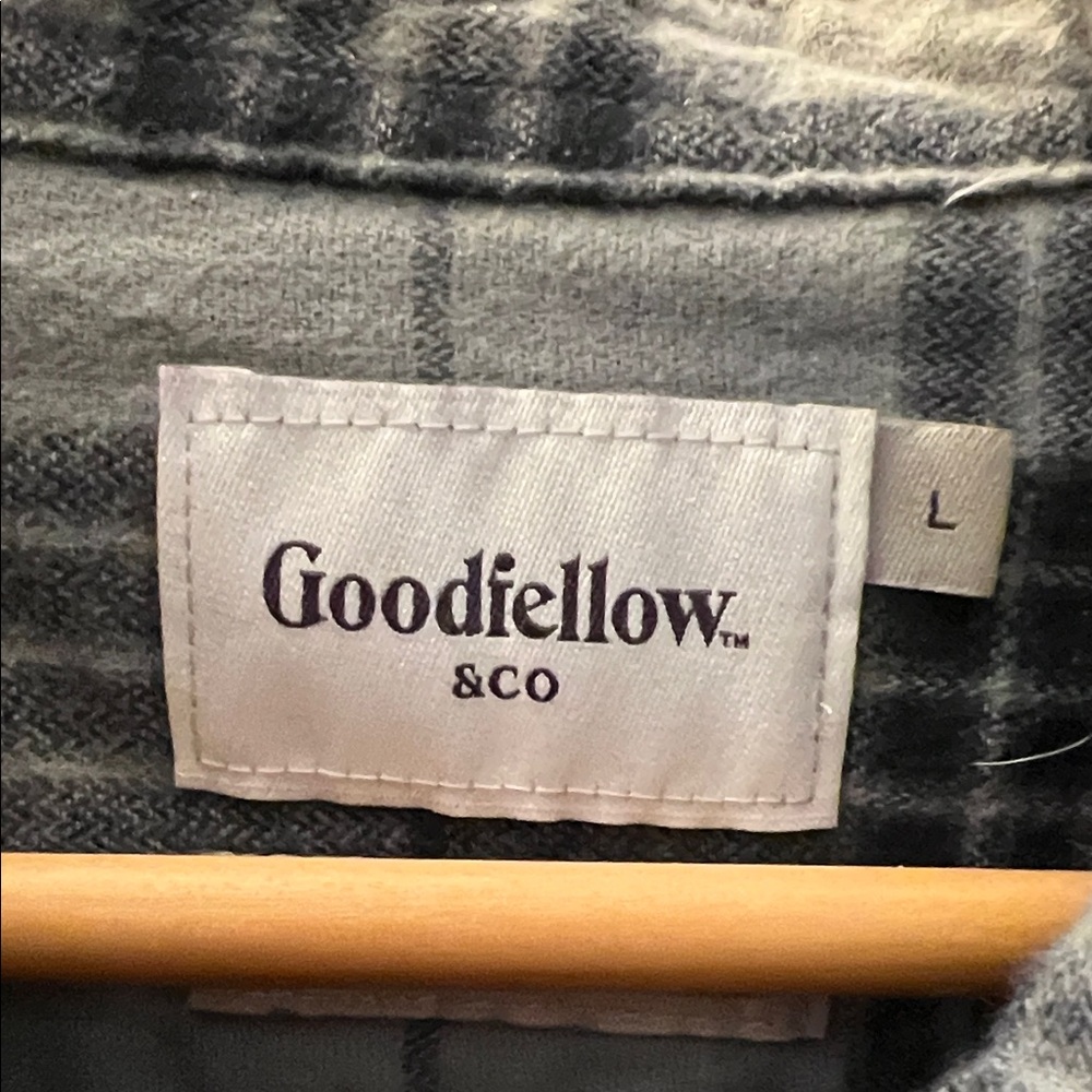 Goodfellow & Co Gray and Black flannel Plaid Shirt sz L - Picture 2 of 2